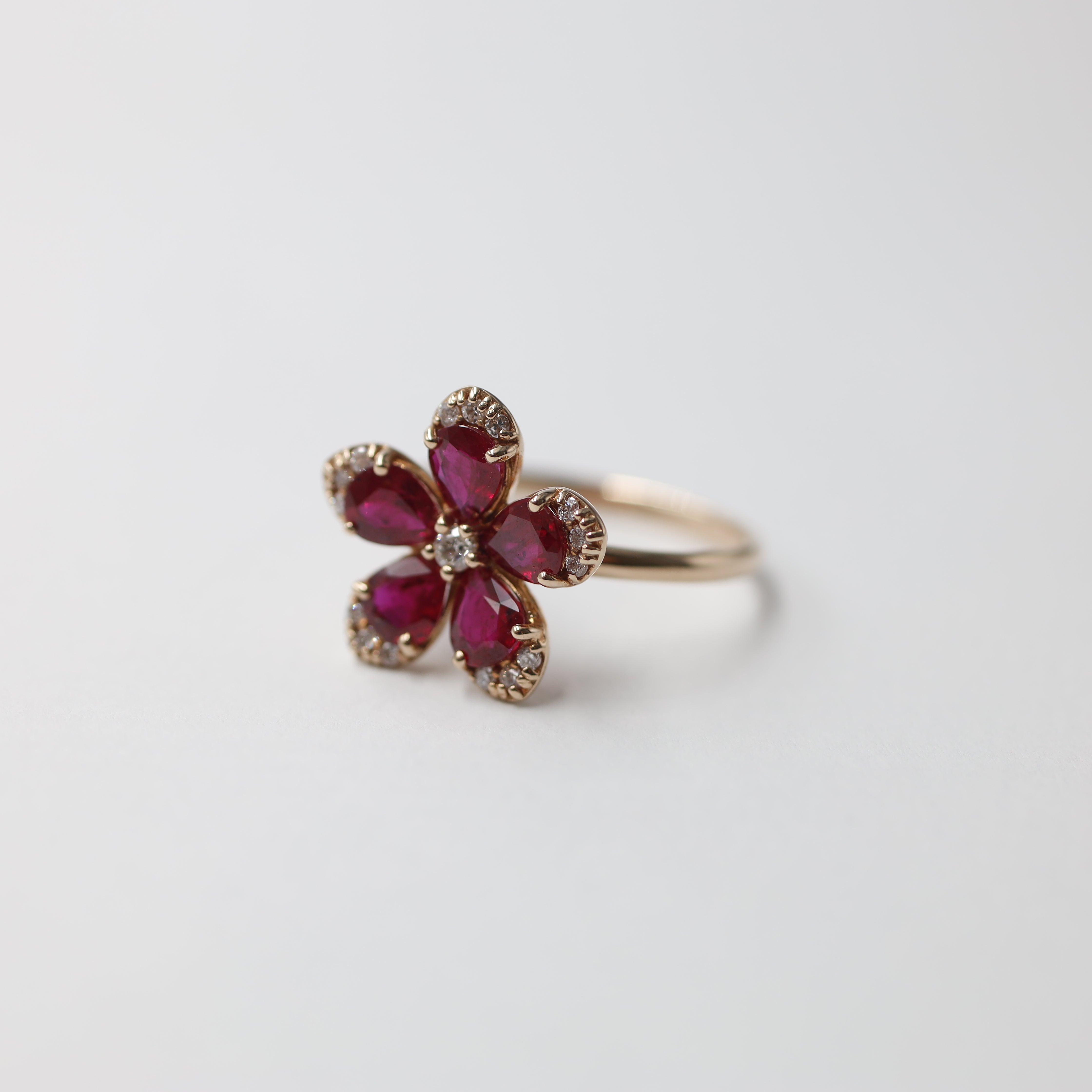 Exquisite "Pigeon Blood" Ruby Flower Ring (K18PG)