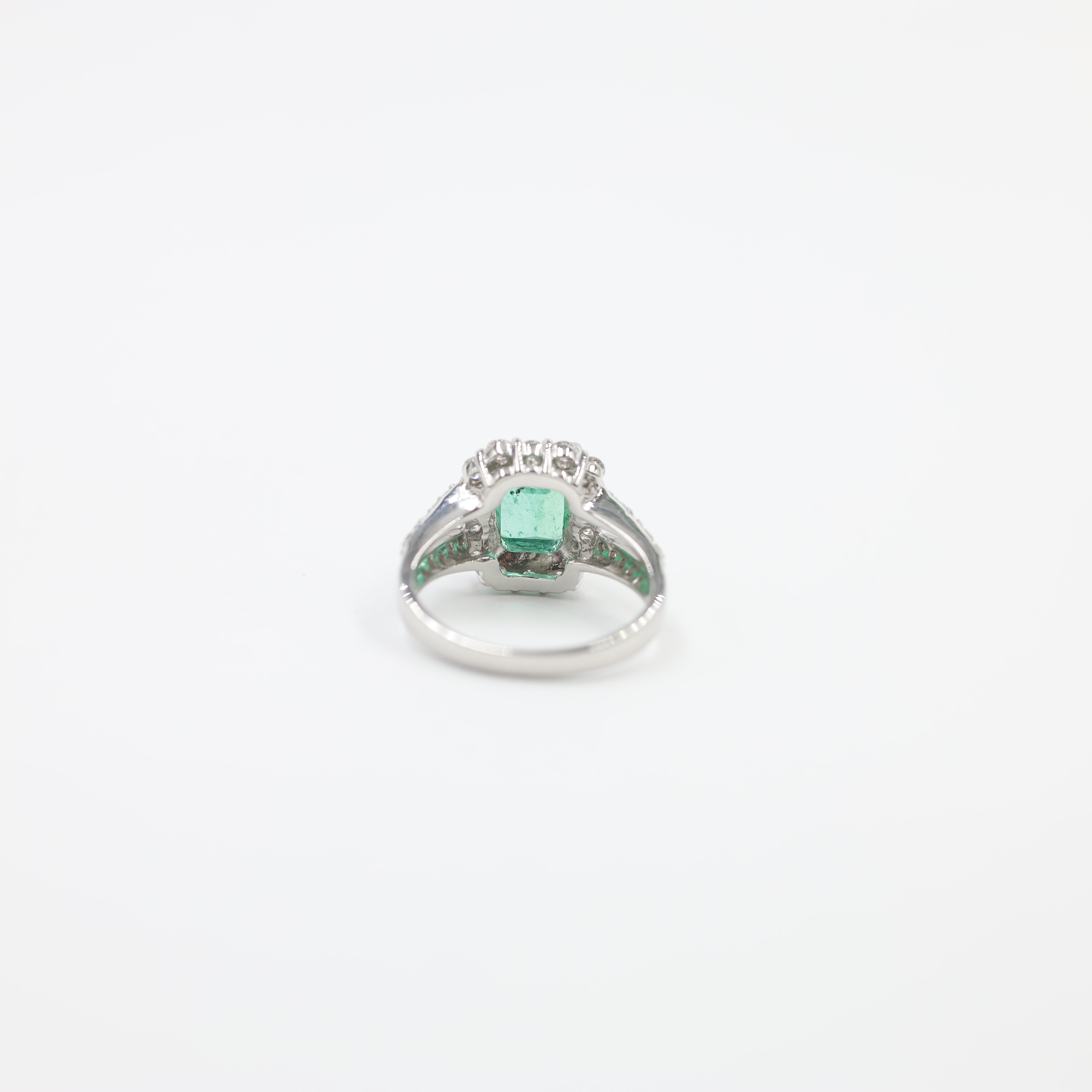 Colombian Emerald & Diamond Halo Ring in Platinum (2.21 ct)