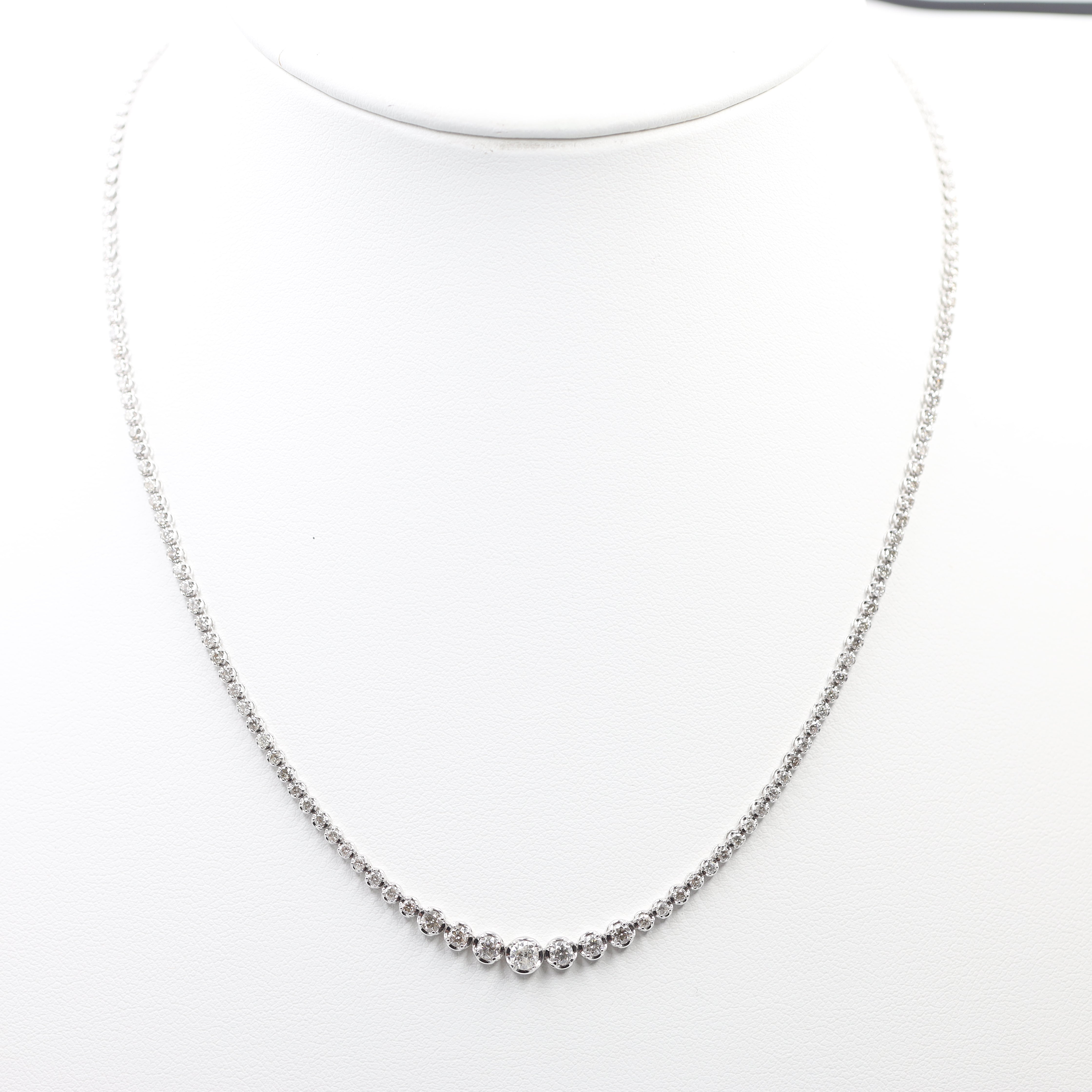 Dazzling Diamond Graduated Tennis Necklace | K18 White Gold (3.00 ct)