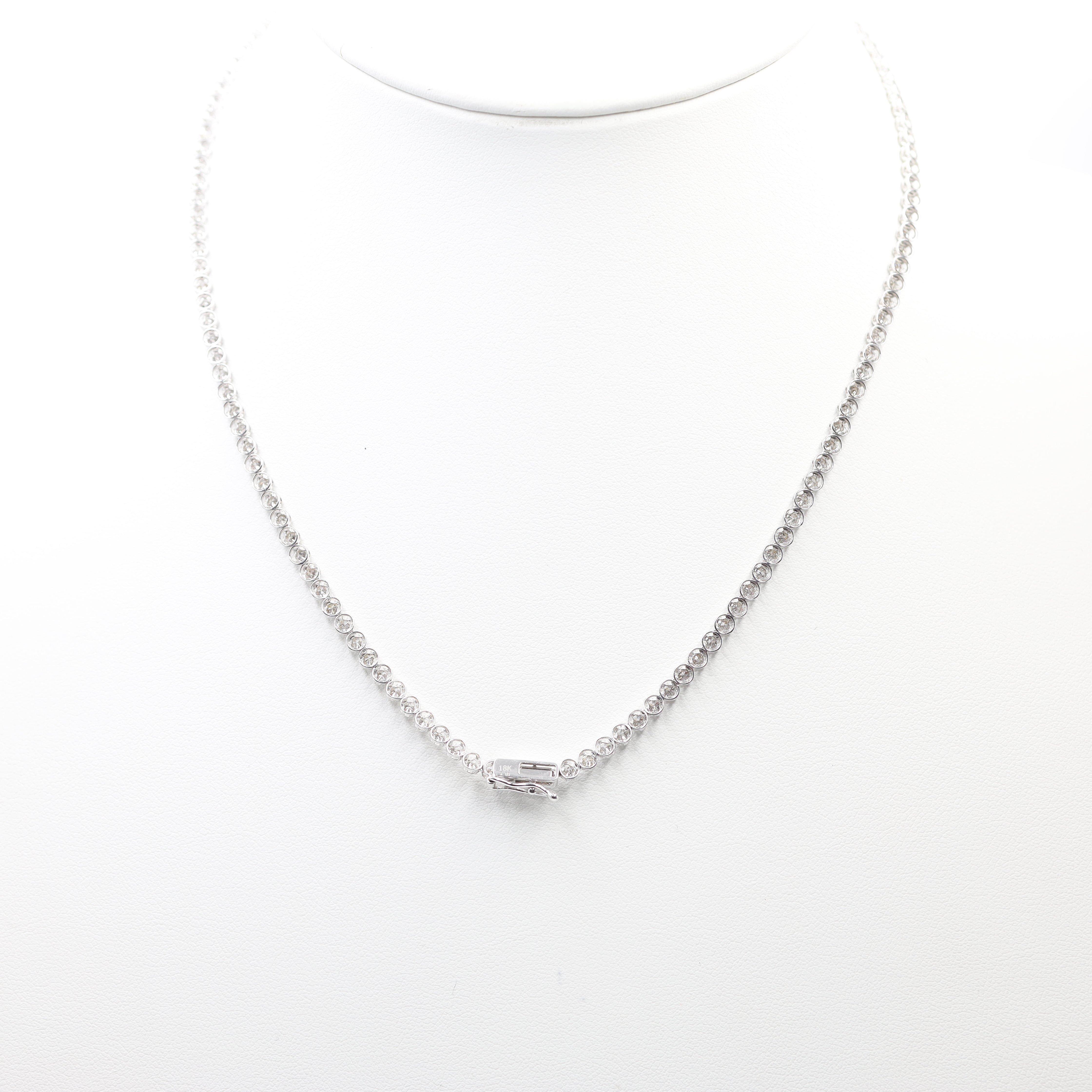 Stunning 5.00 Carat Total Weight Diamond Tennis Necklace in 18K White Gold