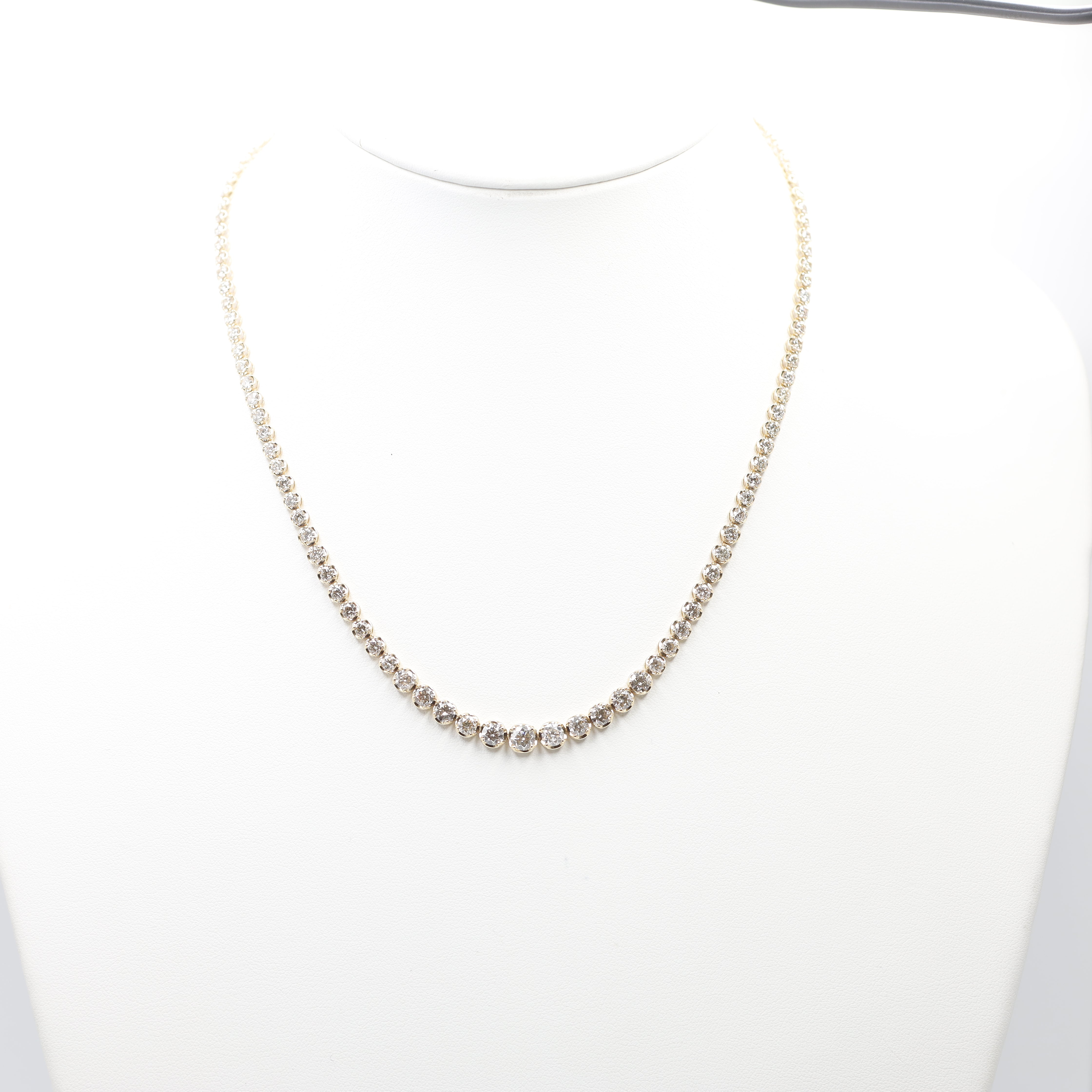 Classic 10.00 Carat Total Weight Diamond Tennis Necklace in 18K Yellow Gold
