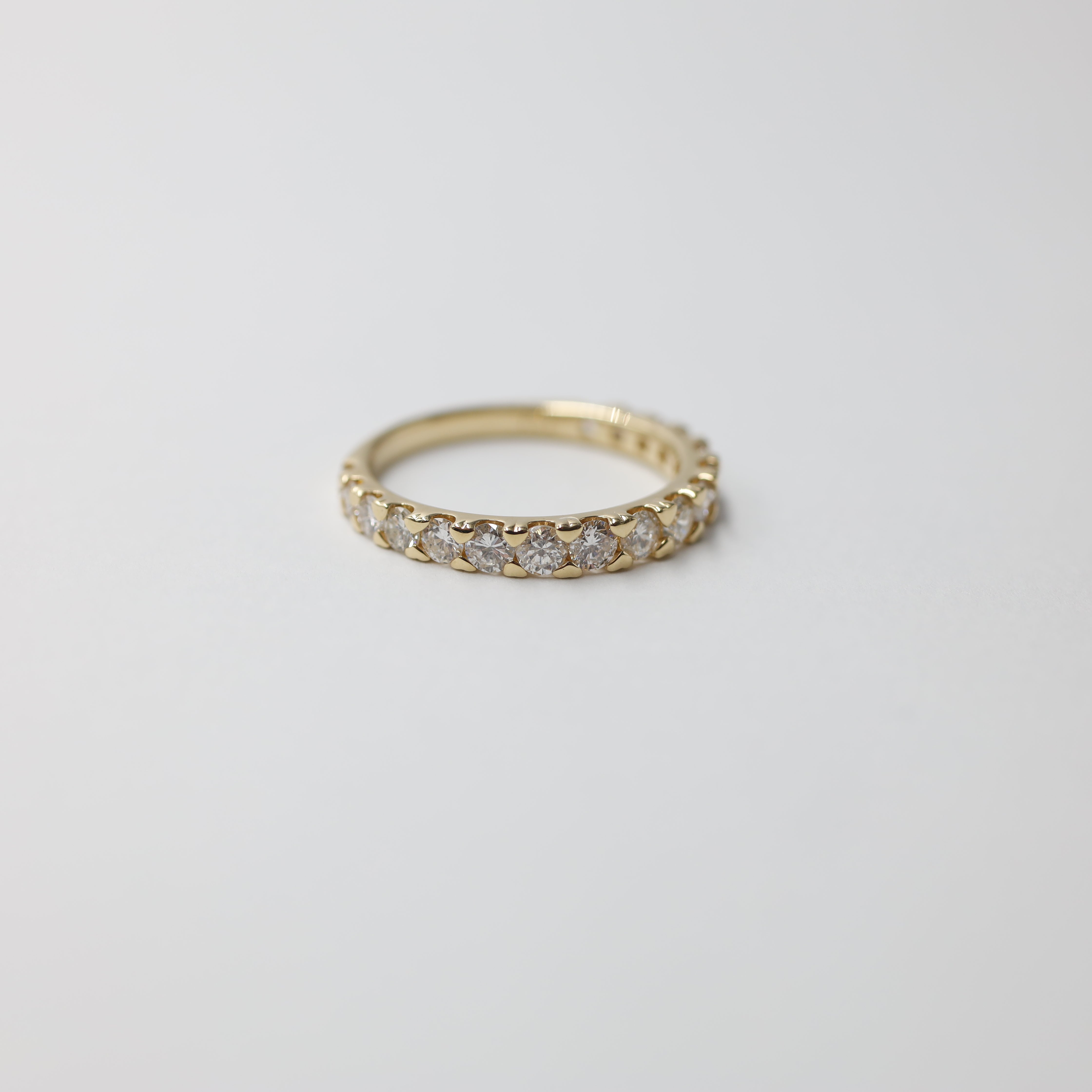 1.00 Carat Diamond Eternity Band in K18 Yellow Gold