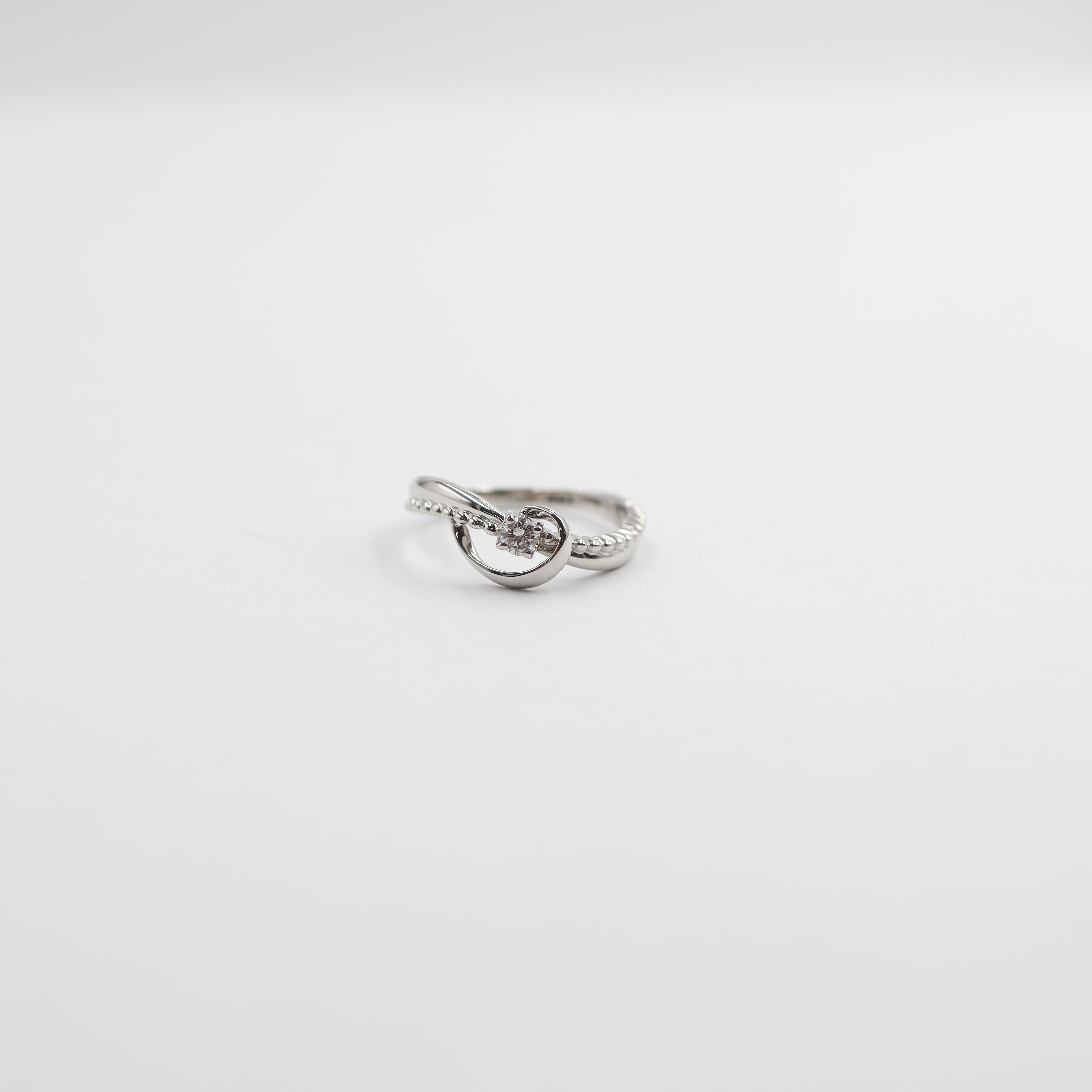PT900 Diamond Swirl Ring