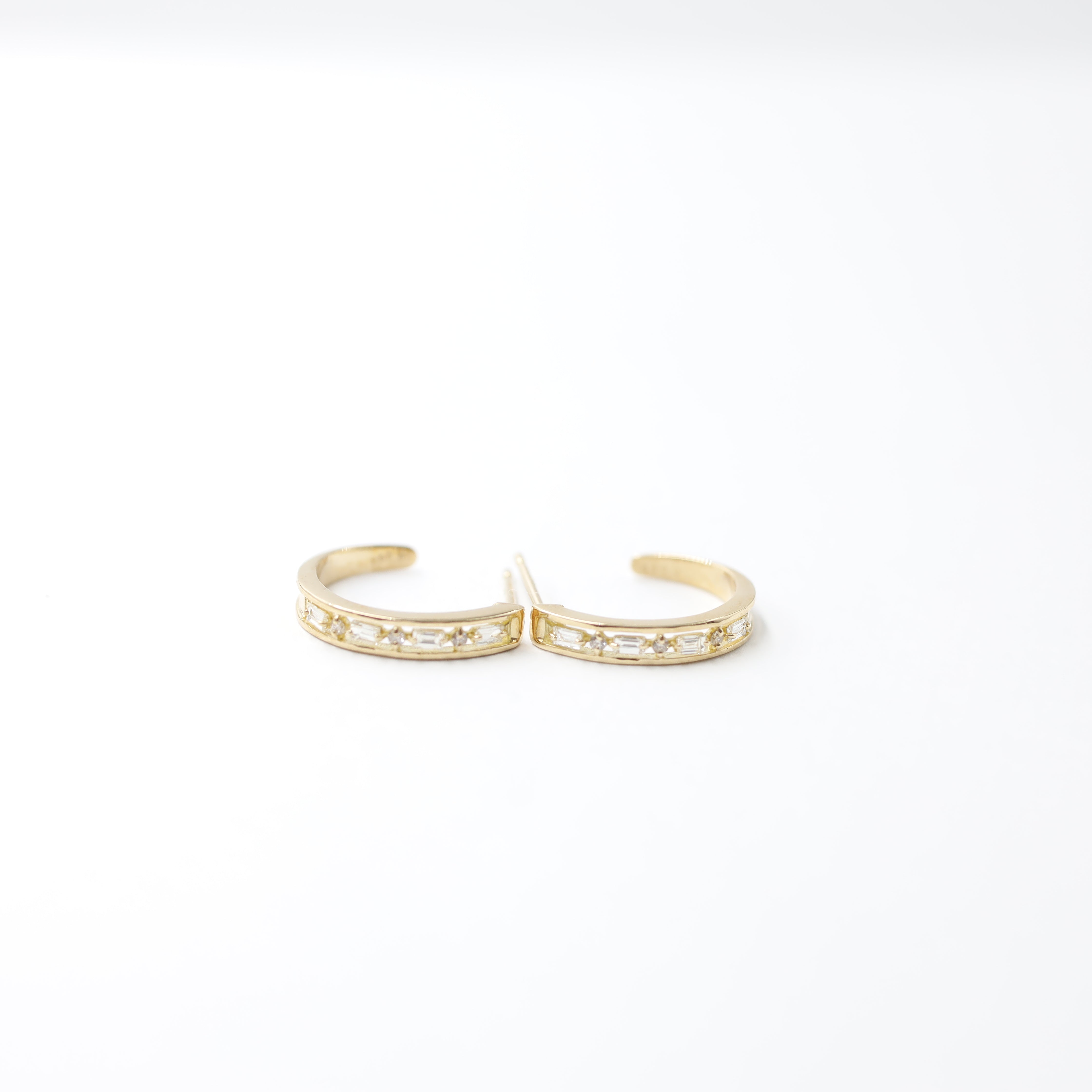 K18 Yellow Gold Diamond Hoop Earrings