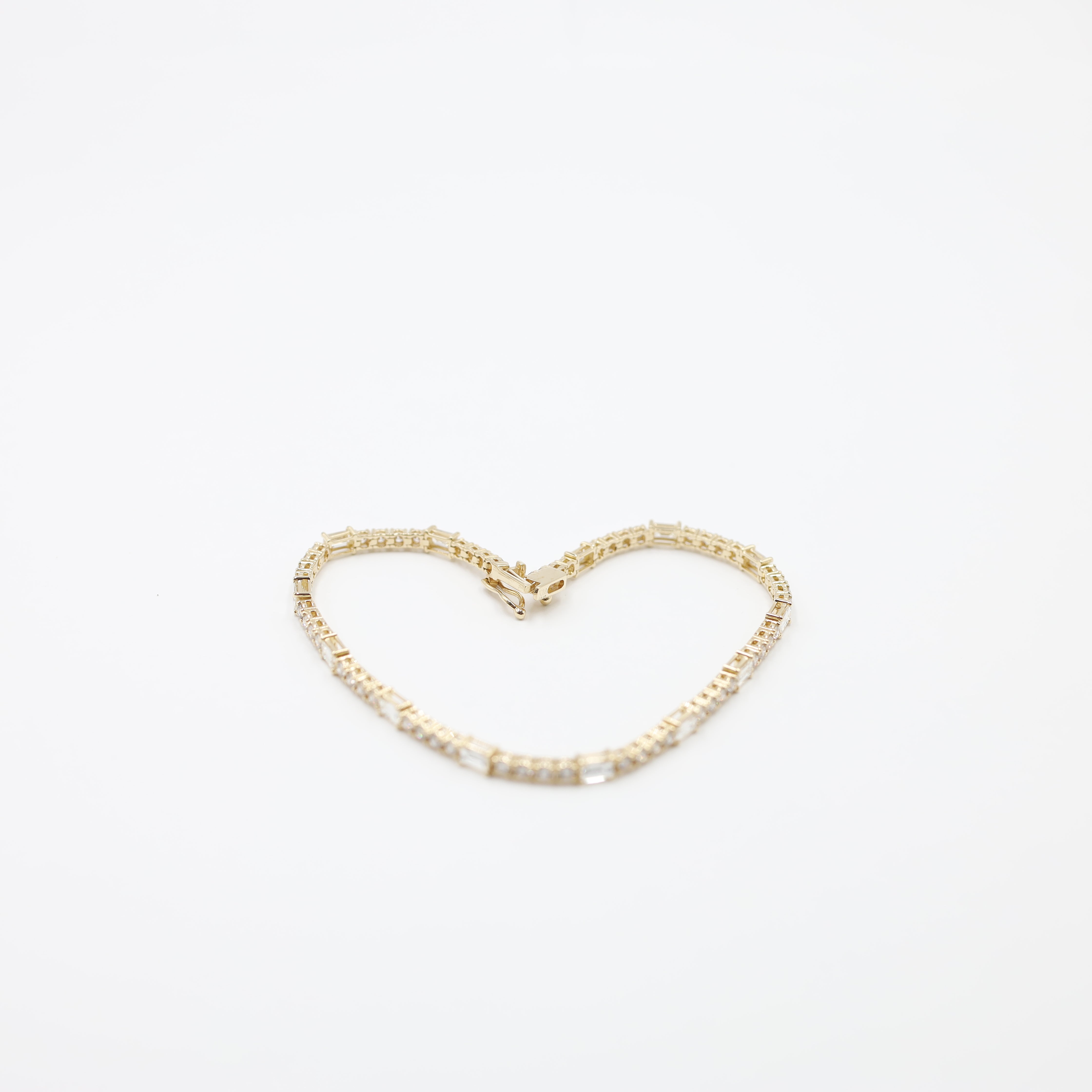 K18 Gold Diamond Tennis Bracelet (3.60ct)