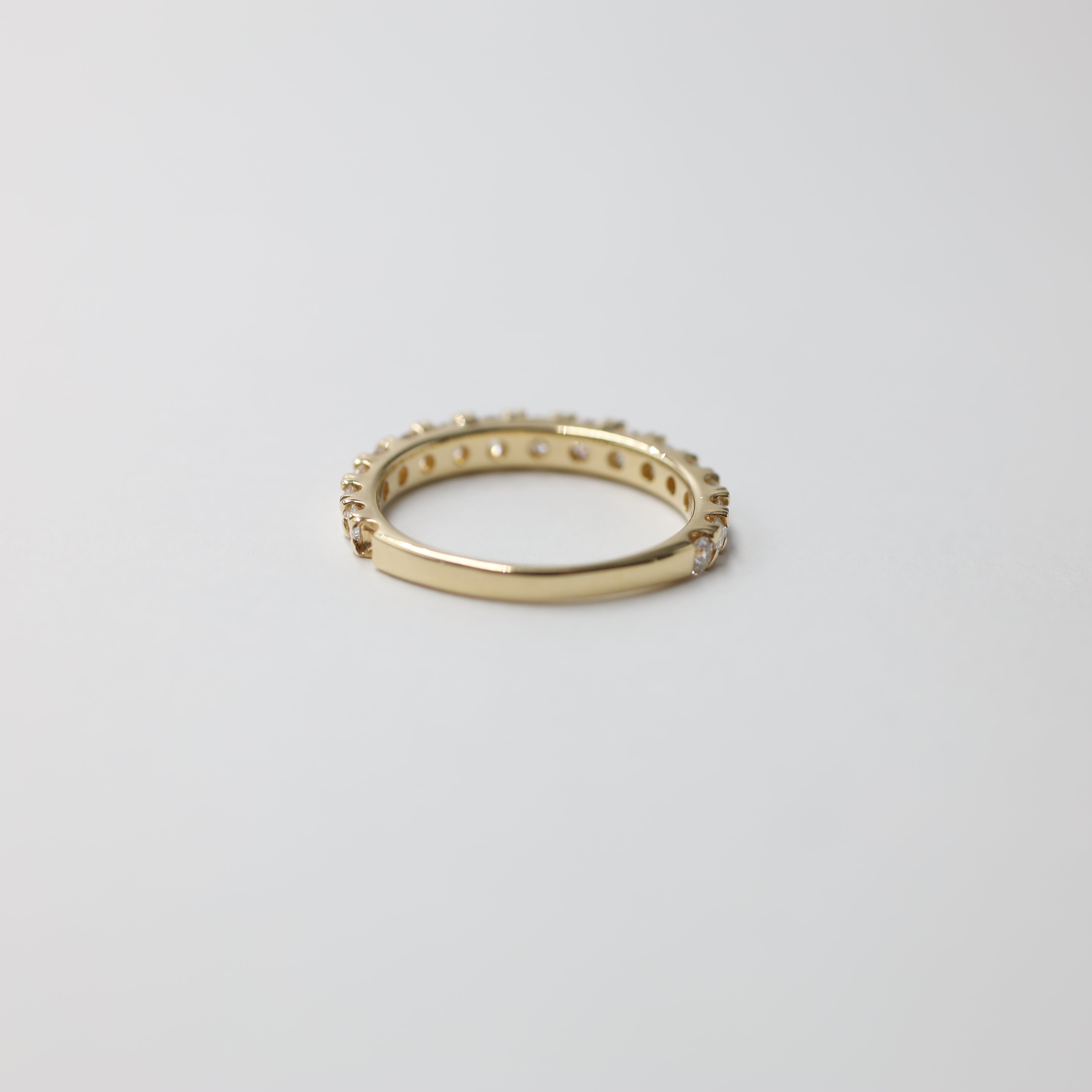 1.00 Carat Diamond Eternity Band in K18 Yellow Gold